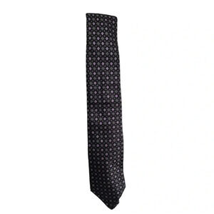 Hugo Boss Elegant  Black and Purple Patterned Tie
